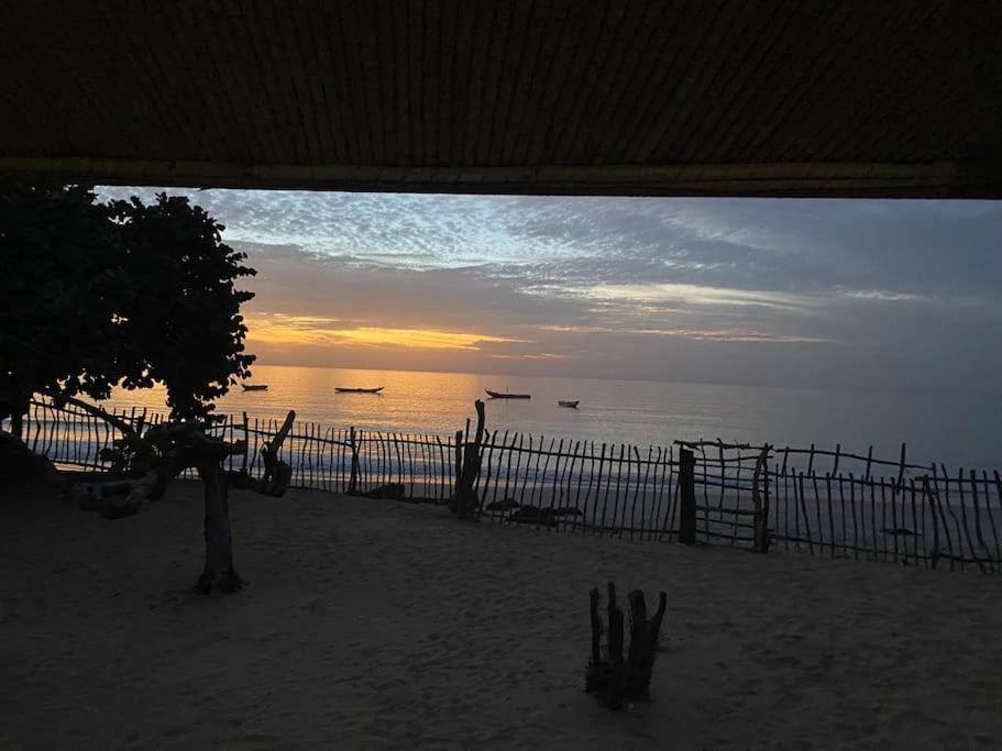 Case Beach Ngalou Sessene المظهر الخارجي الصورة